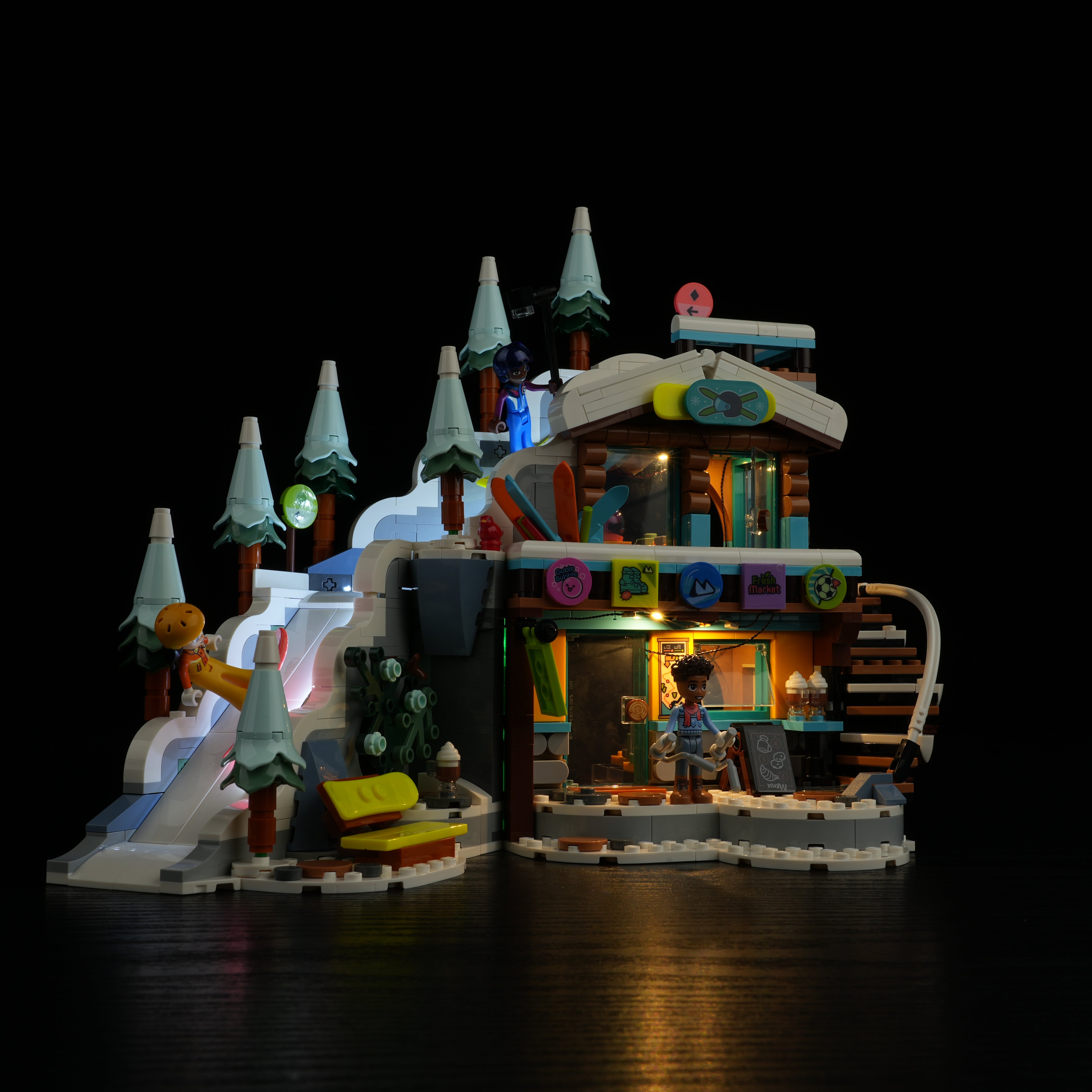 Nookbricks-Beleuchtungsset für LEGO Holiday-Skipiste und Café #41756