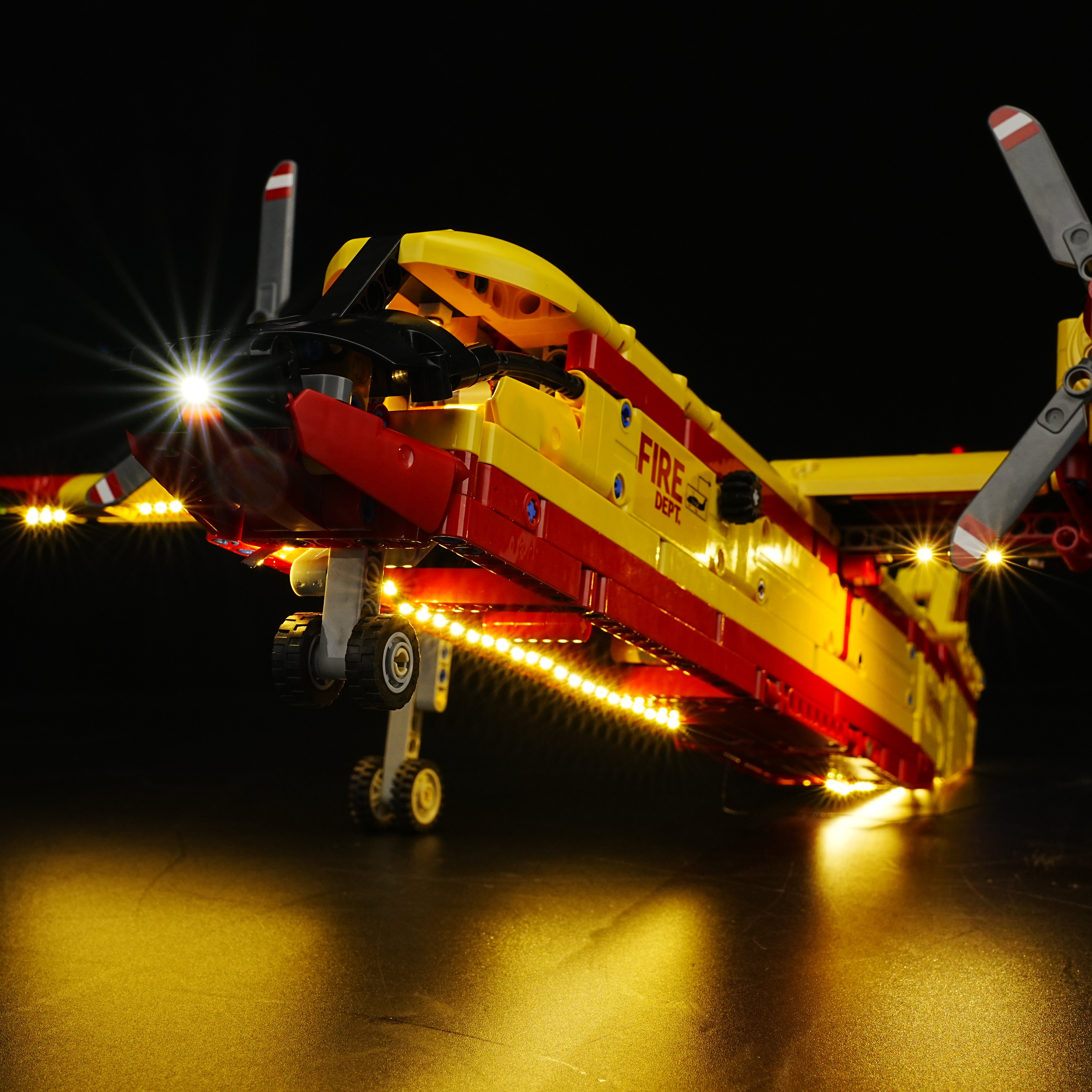 Nookbricks Light Kit for LEGO Technic Firefighter Aircraft #42152