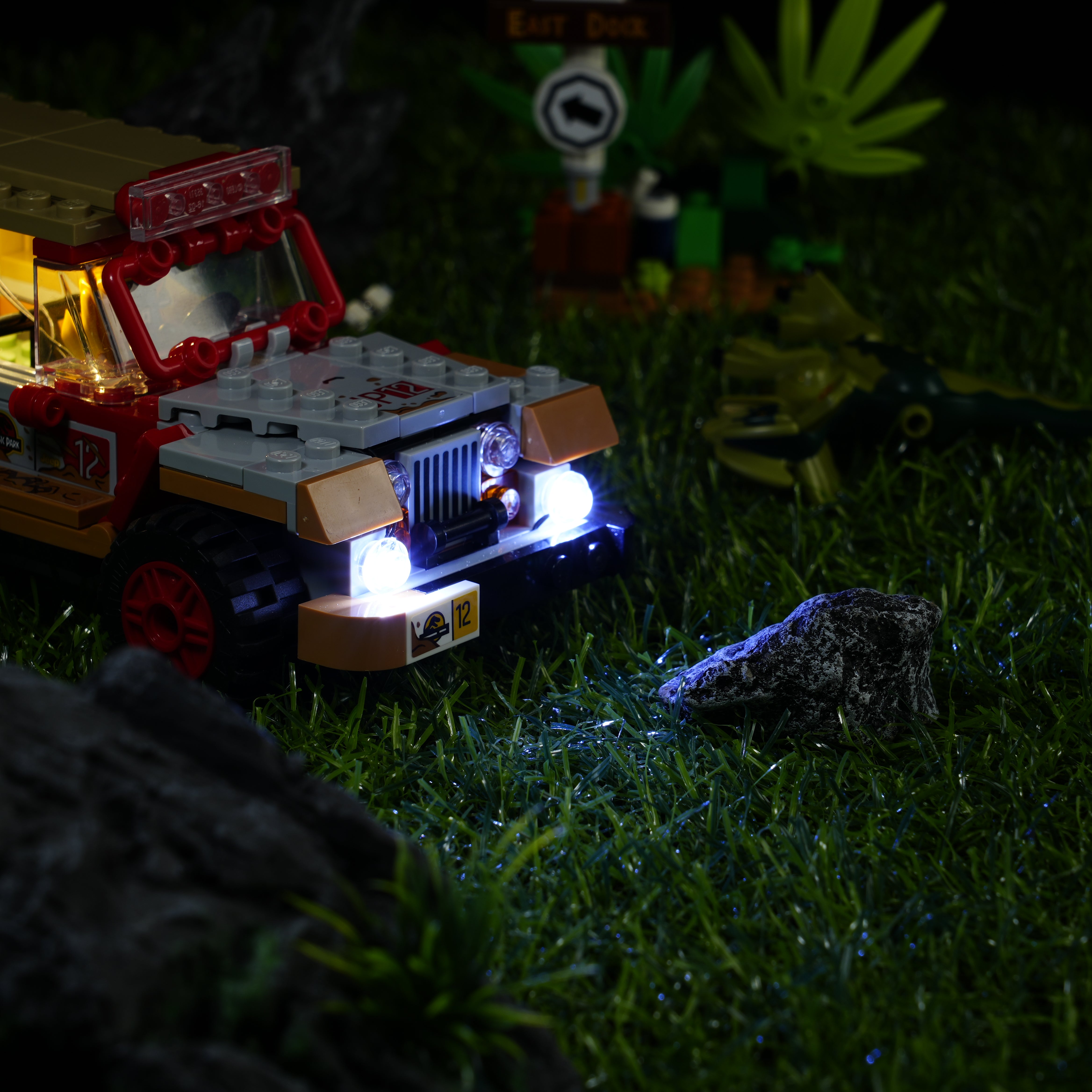 Nookbricks Light Kit for LEGO Dilophosaurus Ambush #76958